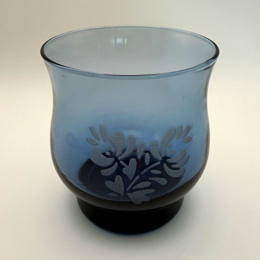 Vintage Pfaltzgraff Yorktowne Blue Glass 8oz Tumbler Juice Rocks Cup USA Etched